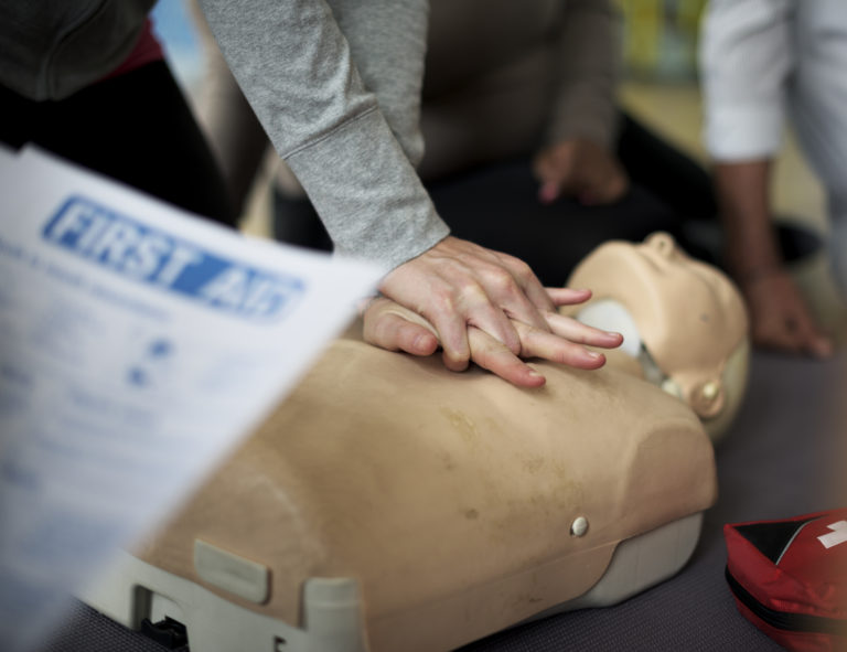 Premier secours BLS AED SRC